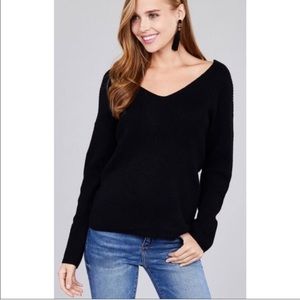 Love Tree Twisted Back V-Neck Sweater Large
